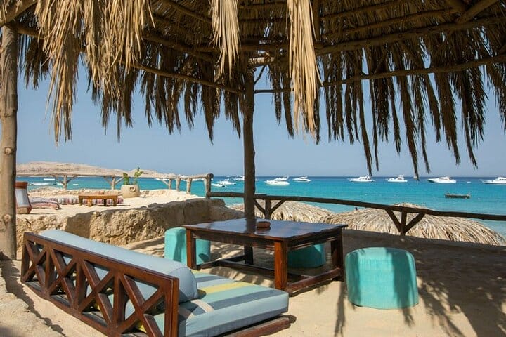 Playa y piscina