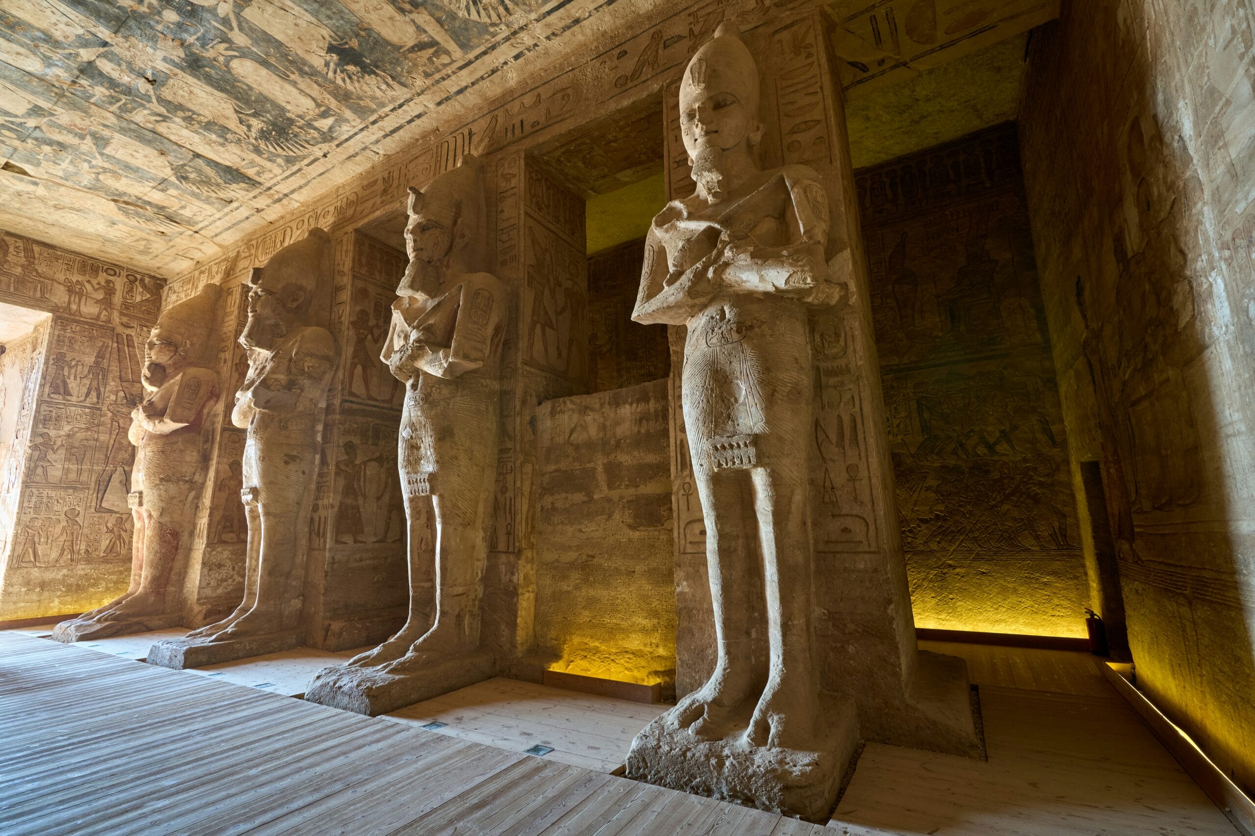 Ultimate Egypt Travel Guide: Experience Ancient Wonders & Modern Culture